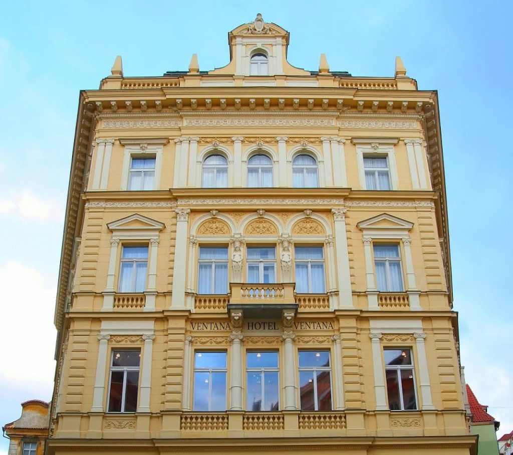 Ventana Hotel Prague Exterior photo